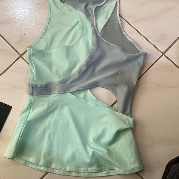 XS Nike Light Green and Gray Asymmetrical Tank - Picture 3 of 3